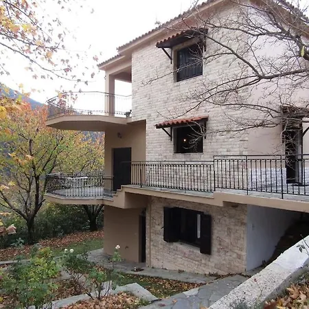 Ανάμεσα στα Έλατα * Agia Varvara (Akrata)