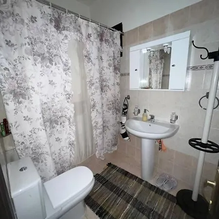 Ανάμεσα στα Έλατα Agia Varvara (Akrata)