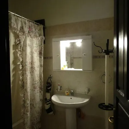 Ανάμεσα στα Έλατα Agia Varvara (Akrata)