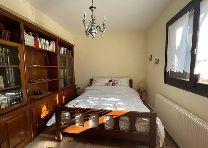 Ανάμεσα Στα Έλατα בית נופש