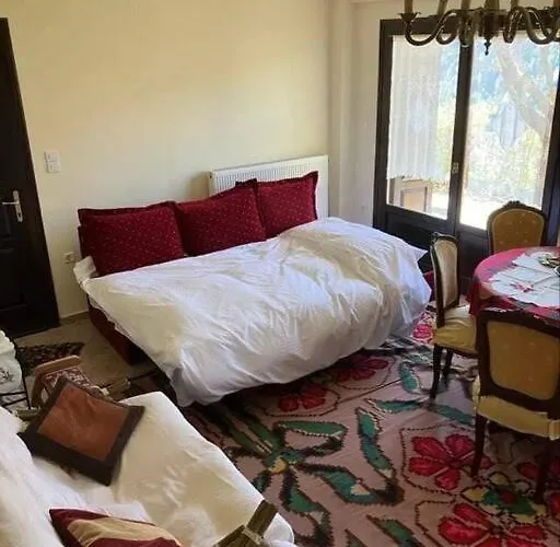 Ανάμεσα Στα Έλατα * Agia Varvara (Akrata)